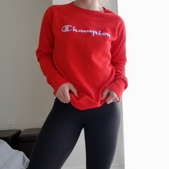Champion Sweaters - Retro Champion XS Red Sweatshirt